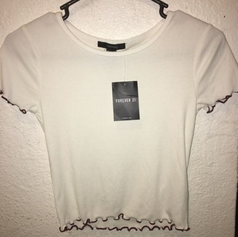 Forever 21 lettuce sleeves red and white shirt